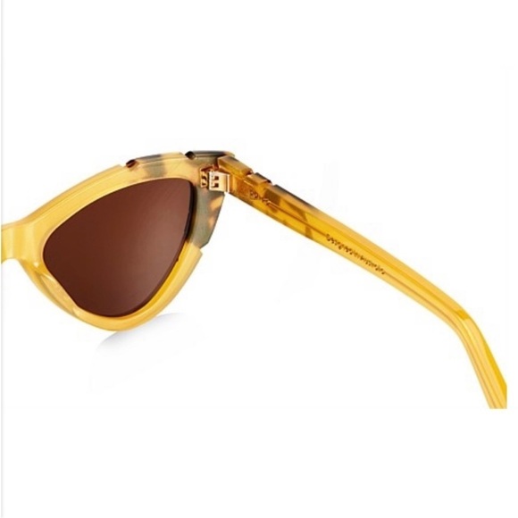 Pared piccolo and grande sharp cat eye Sunglasses main image 10